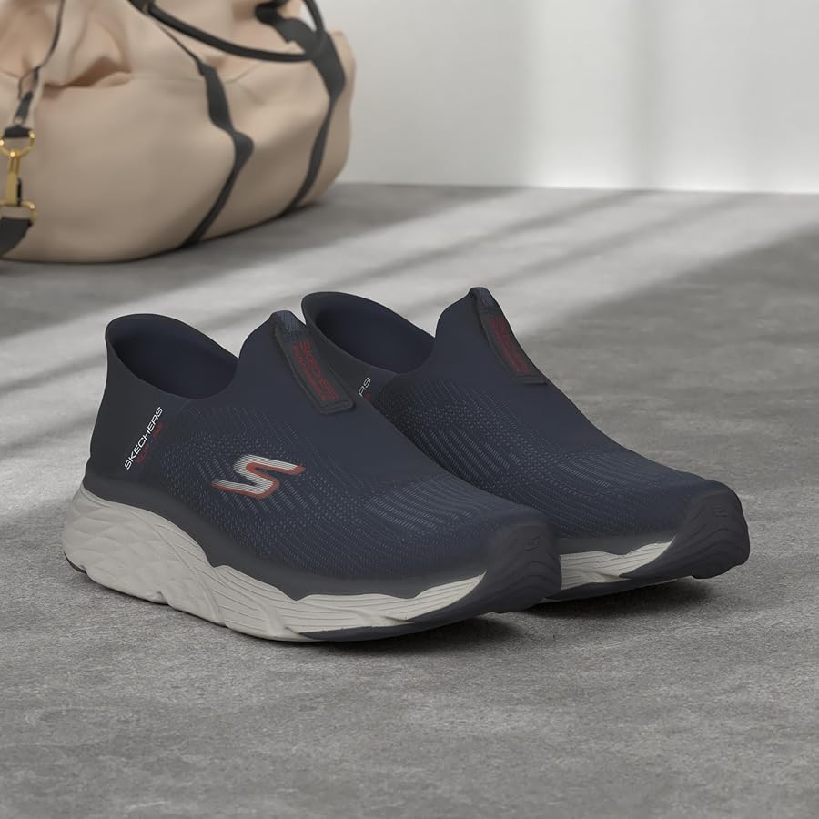 人気モデル未使用【スケッチャーズ】SKECHERS スニーカー スリップインズ 未使用級】スケッチャーズ スリップインズ スニーカー 黒 26.5cm